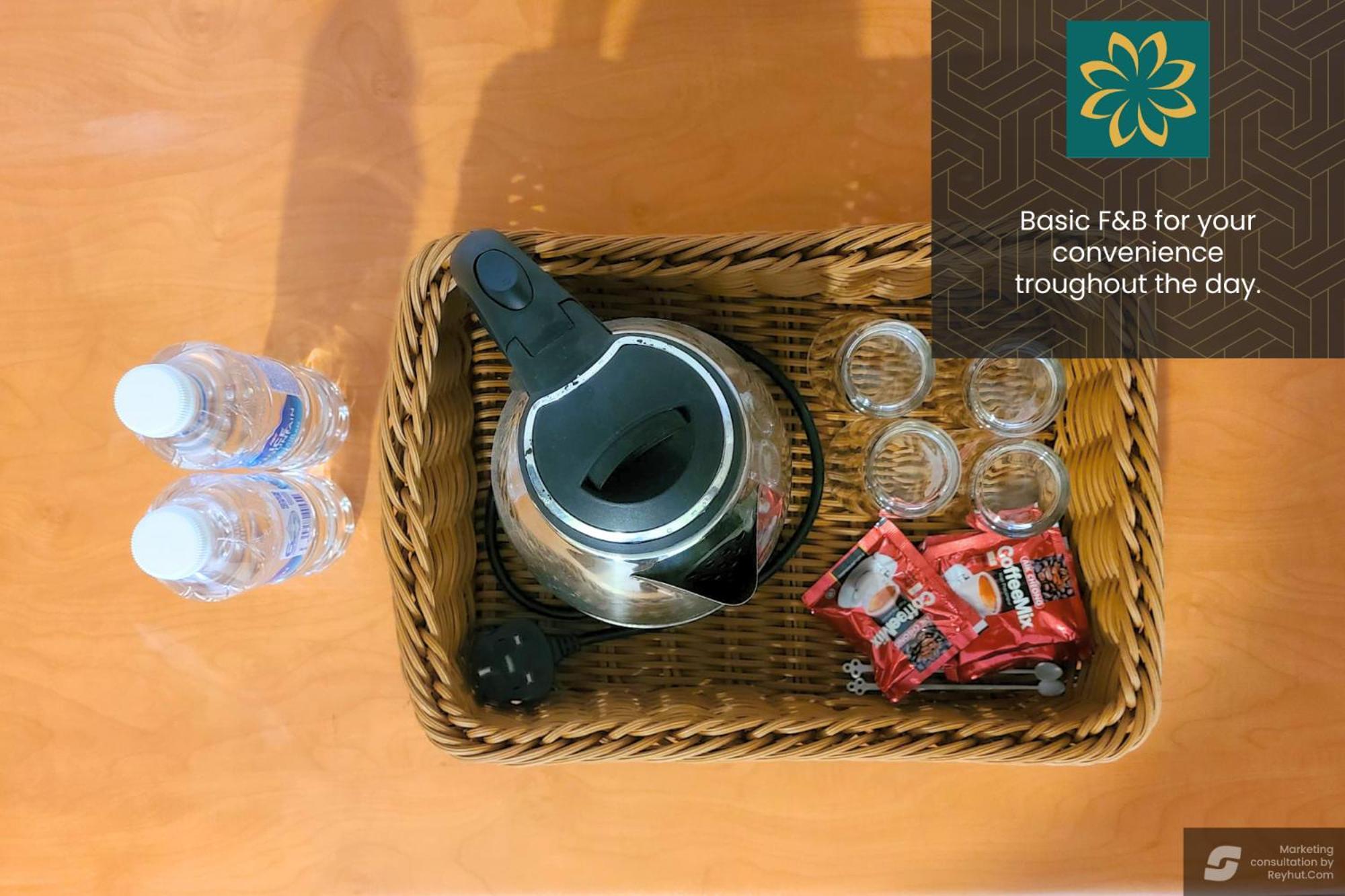Thara Hotel & Resort Kampong Pasir Bogak Kültér fotó